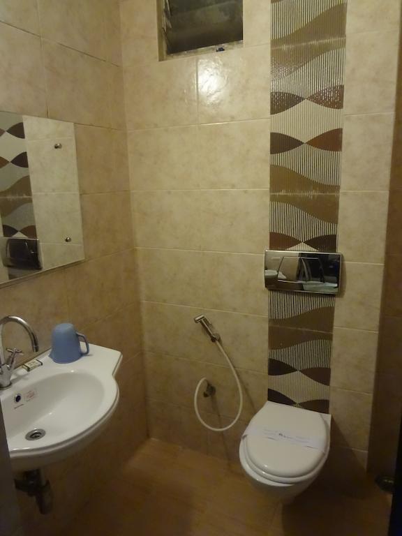Hotel New Rajdarshan Madikeri Exterior photo