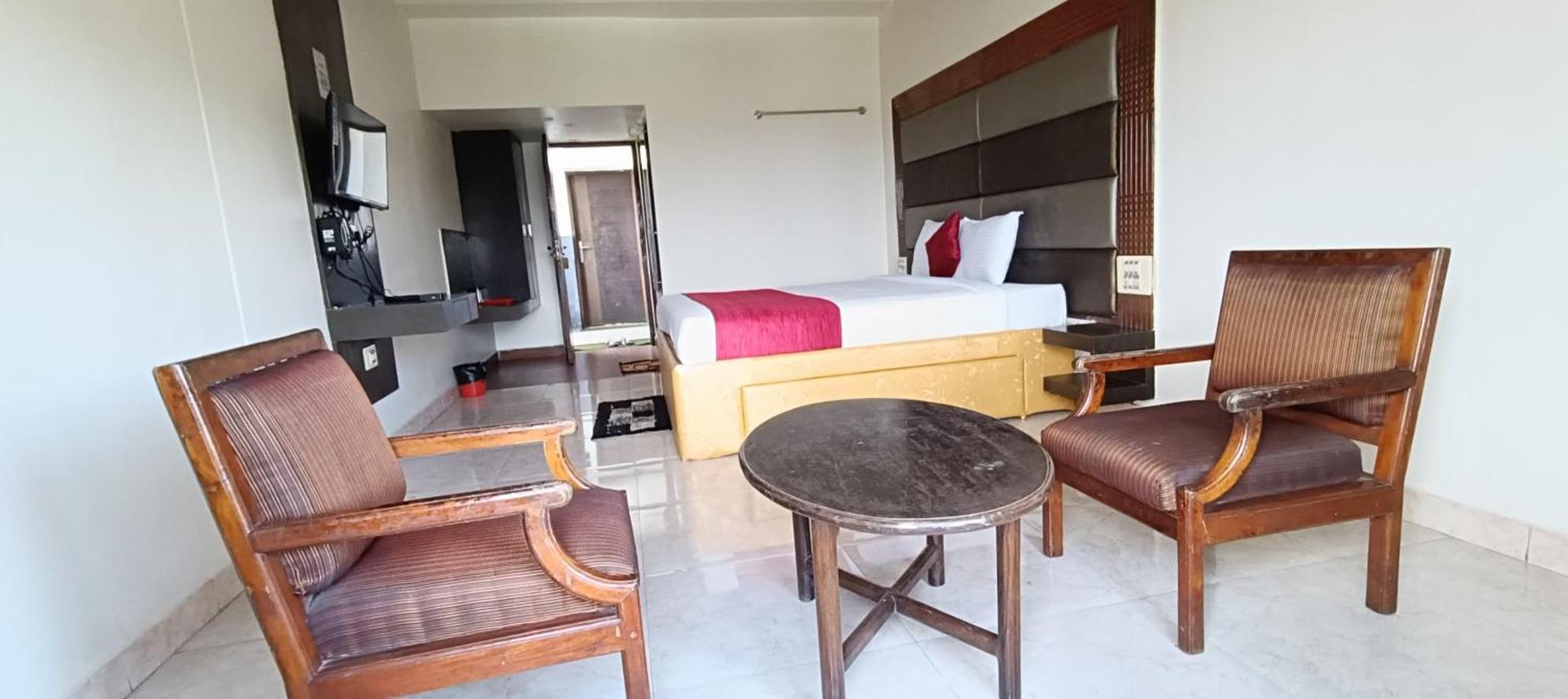 Hotel New Rajdarshan Madikeri Exterior photo