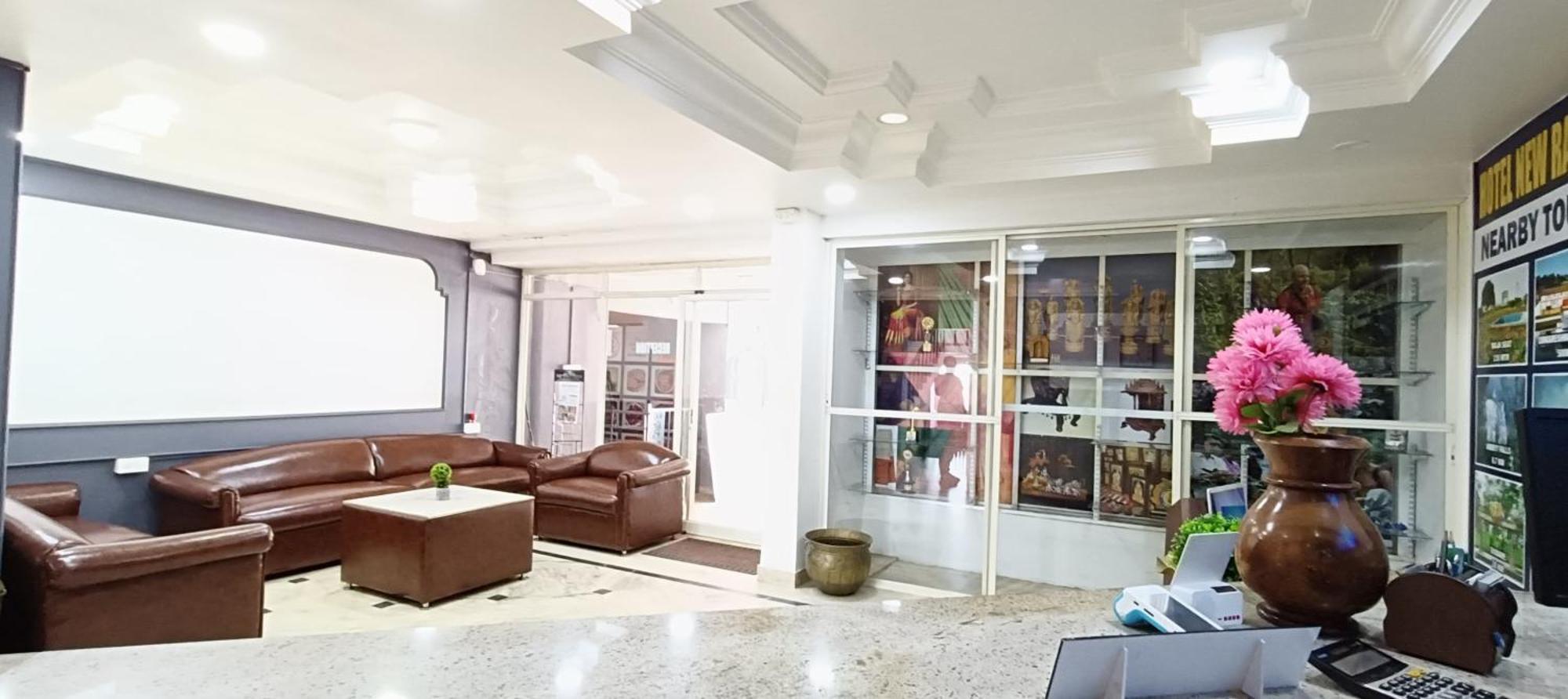 Hotel New Rajdarshan Madikeri Exterior photo