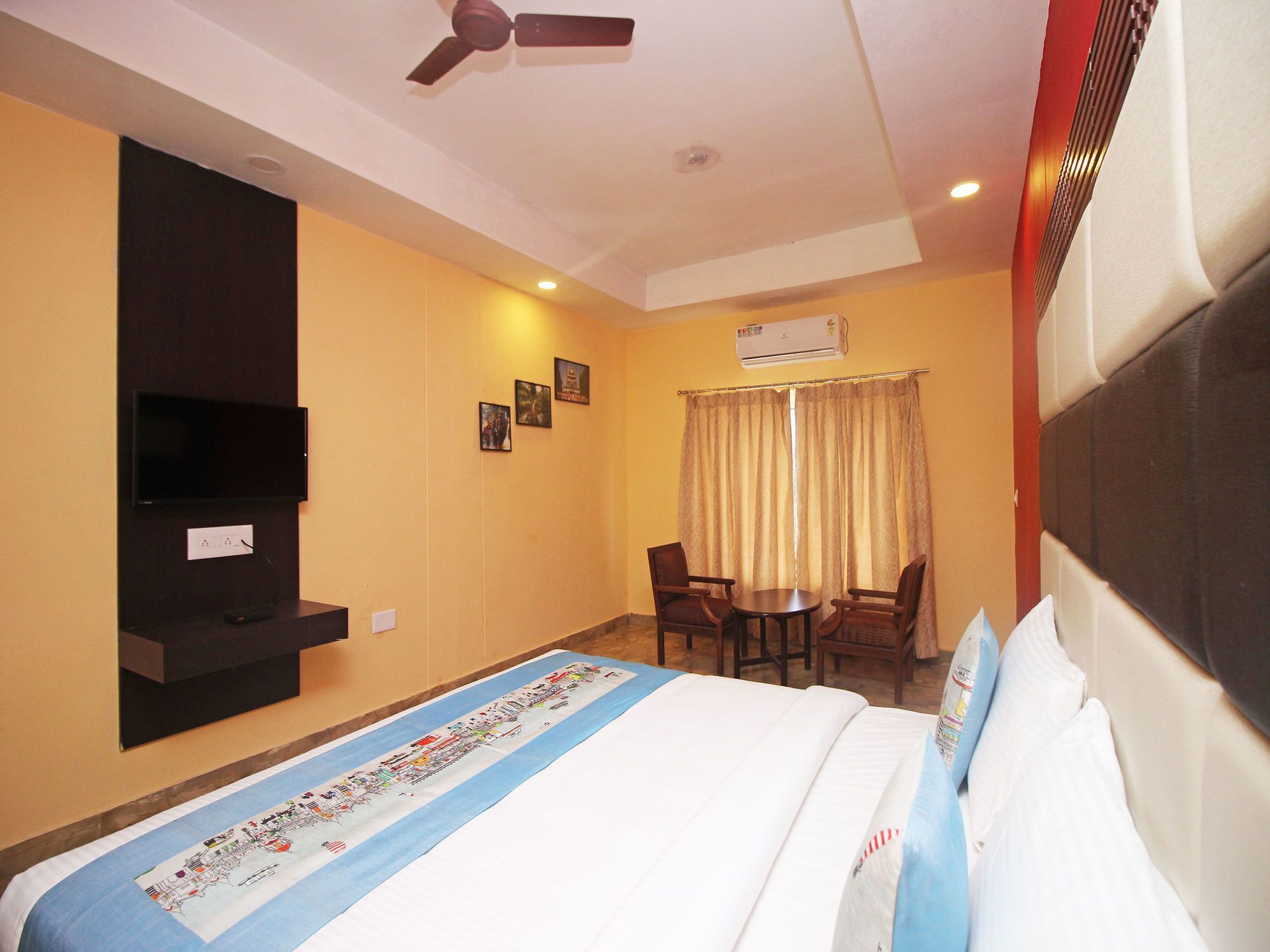 Hotel New Rajdarshan Madikeri Exterior photo